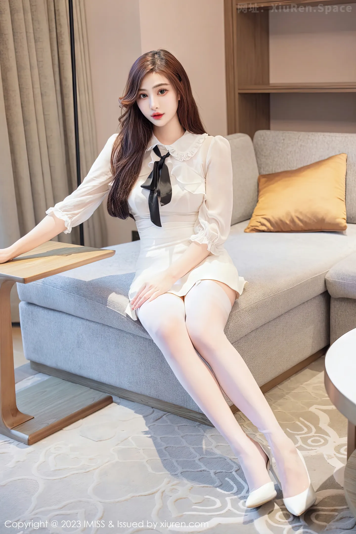 图片[2]-[IMISS爱蜜社]Vol.712 气质女神Lavinia肉肉白色薄纱服饰露蕾丝内衣白丝吊袜诱惑写真44P-秀人网官方网站